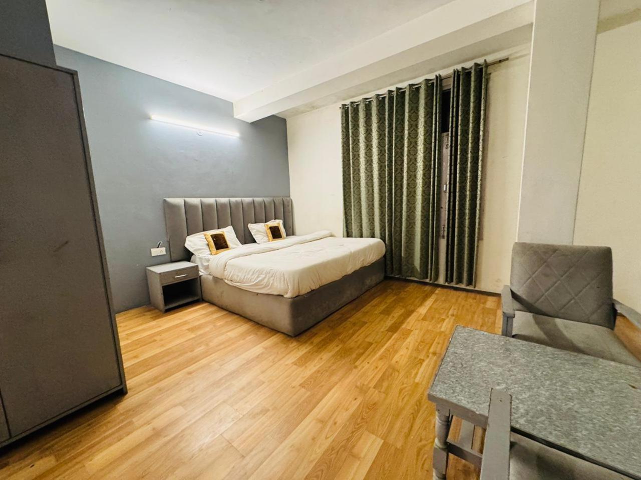 Hotel New # Link Way # Near Zing Bus Stand Manāli Exterior foto